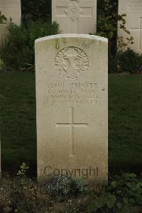 Vermelles British Cemetery - Park, Francis