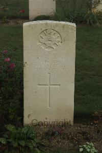 Vermelles British Cemetery - Peake, John
