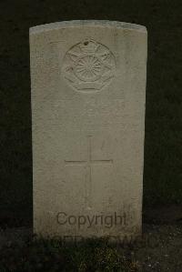 Vermelles British Cemetery - Pearson, A W