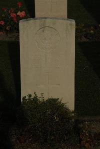 Vermelles British Cemetery - Pearson, G