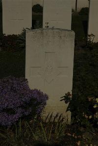 Vermelles British Cemetery - Pert, John