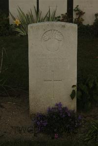 Vermelles British Cemetery - Phillipps, Reginald William