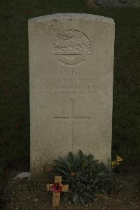 Vermelles British Cemetery - Prout, Albert
