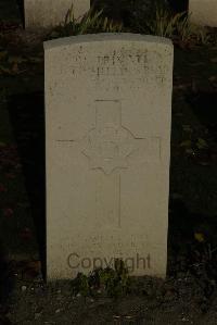 Vermelles British Cemetery - Read, George William Stanley