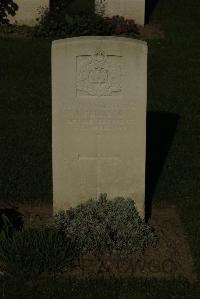 Vermelles British Cemetery - Redhead, J