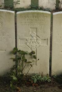 Vermelles British Cemetery - Ridsdale, T