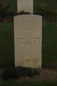 Vermelles British Cemetery - Roach, Alfred William