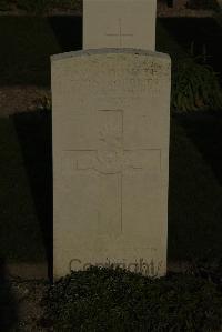Vermelles British Cemetery - Roberts, John