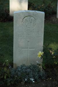 Vermelles British Cemetery - Robertson, John Stoddart