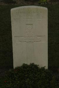 Vermelles British Cemetery - Rodgers, G
