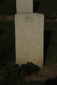 Vermelles British Cemetery - Rolfe, J Geoffrey