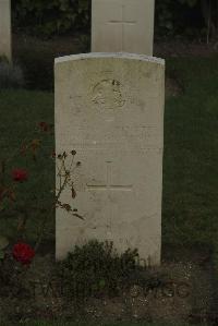 Vermelles British Cemetery - Sabourn, John Wilfred