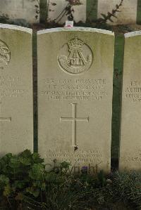 Vermelles British Cemetery - Sanderson, John Thomas
