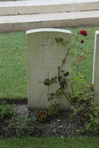 Vermelles British Cemetery - Sayer, W H