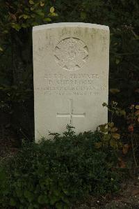 Vermelles British Cemetery - Sherlock, Peter