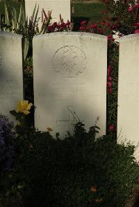 Vermelles British Cemetery - Shiels, William F.