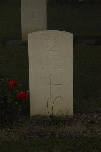 Vermelles British Cemetery - Slater, B