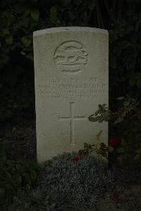 Vermelles British Cemetery - Smith, Ernest Frederick