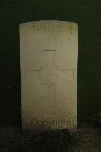 Vermelles British Cemetery - Southward, E