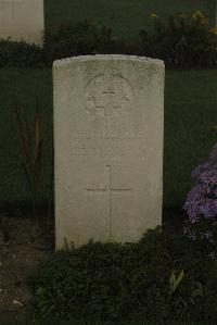 Vermelles British Cemetery - Stevens, F T