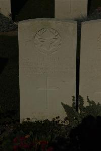 Vermelles British Cemetery - Stewart, George