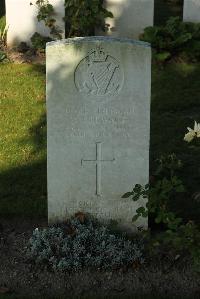 Vermelles British Cemetery - Stewart, William