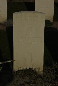 Vermelles British Cemetery - Stynes, P