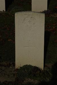 Vermelles British Cemetery - Sutton, Eric Guy
