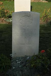 Vermelles British Cemetery - Taylor, A