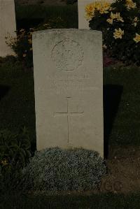 Vermelles British Cemetery - Taylor, David