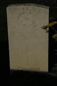 Vermelles British Cemetery - Taylor, George Edward