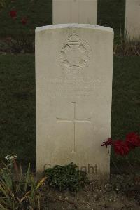Vermelles British Cemetery - Taylor, John William