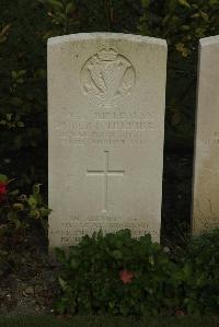 Vermelles British Cemetery - Telfier, Robert