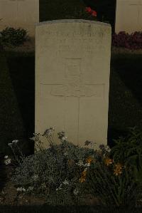 Vermelles British Cemetery - Templeman, G E