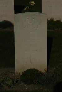 Vermelles British Cemetery - Thomas, John
