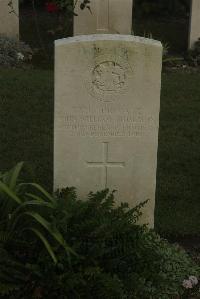 Vermelles British Cemetery - Thompson, John William