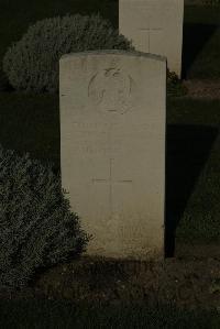 Vermelles British Cemetery - Thynne, John Alexander