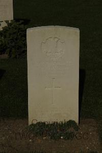 Vermelles British Cemetery - Turnbull, John Gilbert