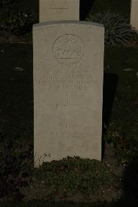 Vermelles British Cemetery - Varndell, Charles Henry Essex