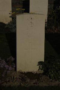Vermelles British Cemetery - Vernon, E A