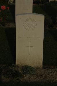 Vermelles British Cemetery - Walker, George William