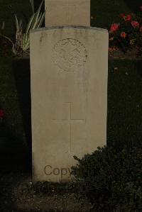 Vermelles British Cemetery - Walker, Thomas