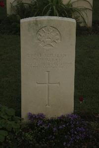 Vermelles British Cemetery - Walker, W