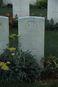 Vermelles British Cemetery - Wallace, A