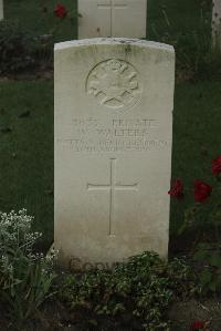 Vermelles British Cemetery - Walters, W