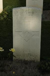 Vermelles British Cemetery - Ward, J