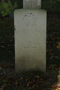Vermelles British Cemetery - Whitford, Myles