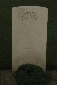 Vermelles British Cemetery - Winfield, John Henry