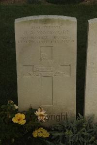 Vermelles British Cemetery - Woodward, Walter Allen