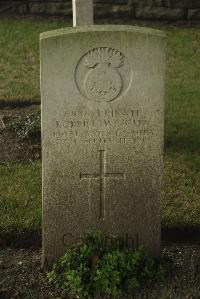 Vermelles British Cemetery - Wright, Robert